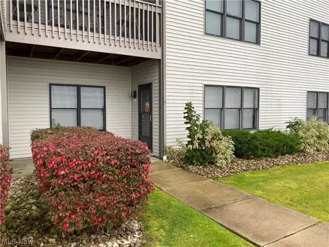 5237 Lake Rd W #1104, Ashtabula, OH 44004 photo 1