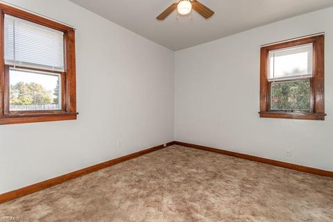 1401 Bellview St, Wickliffe, OH 44092 photo 9