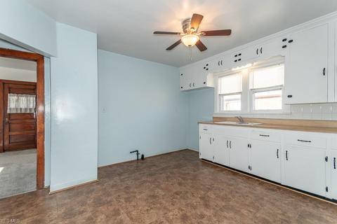 1401 Bellview St, Wickliffe, OH 44092 photo 4