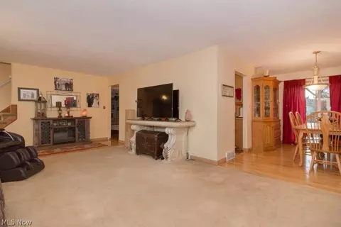 7714 Cecelia, Parma, OH 44134 photo 10
