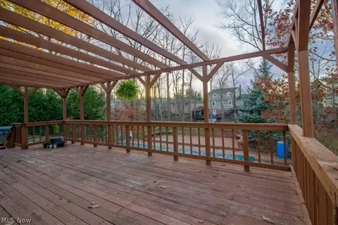 7714 Cecelia, Parma, OH 44134 photo 3