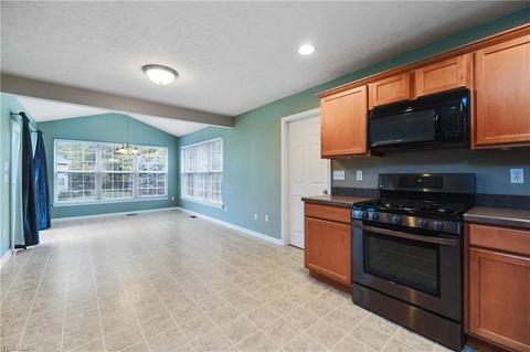 32862 Walnut Dr, Avon, OH 44011 photo 14