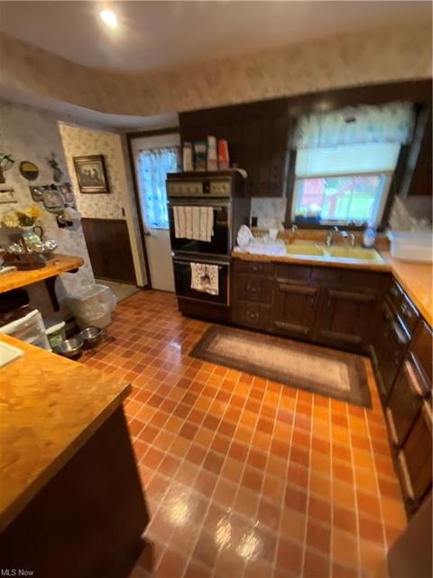 71 Hyde St, Wakeman, OH 44889 photo 11