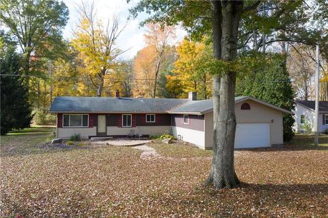9597 Colton Rd, Windham, OH 44288 photo 3