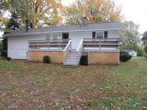 1715 Myrtle Ave, Ashtabula, OH 44004 photo 2