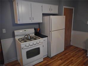4495 Selhurst Rd, North Olmsted, OH 44070 photo 9