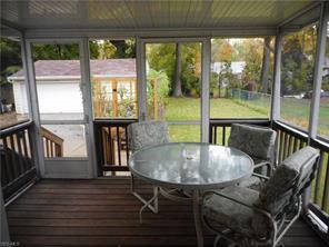 4495 Selhurst Rd, North Olmsted, OH 44070 photo 4
