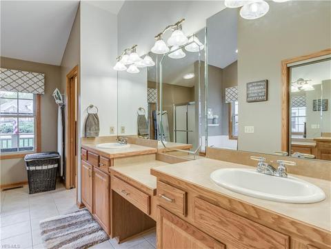 4202 Devonshire Ct, Copley, OH 44321 photo 19