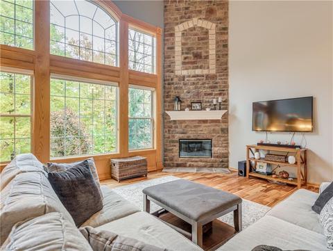 4202 Devonshire Ct, Copley, OH 44321 photo 10