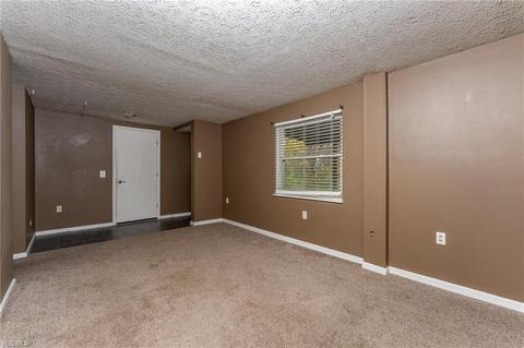 1833 Thackeray Ave NW, Massillon, OH 44646 photo 14