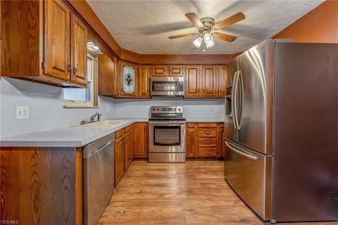 1833 Thackeray Ave NW, Massillon, OH 44646 photo 5