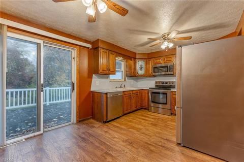 1833 Thackeray Ave NW, Massillon, OH 44646 photo 4