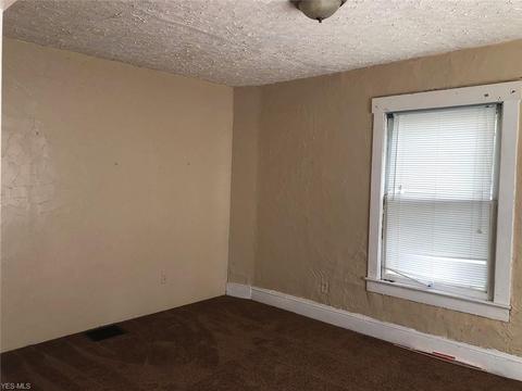 2921 4th St NW, Canton, OH 44708 photo 3