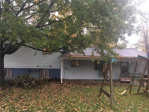1929 E 42nd St, Lorain, OH 44055 photo 2