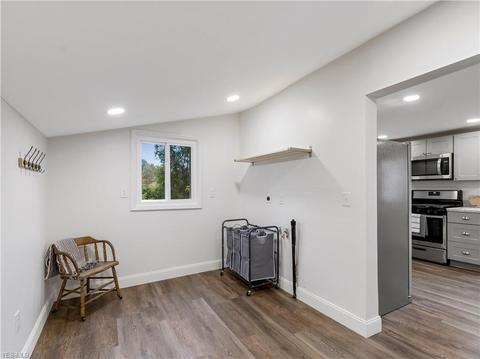 210 E Walnut St, Wadsworth, OH 44281 photo 7