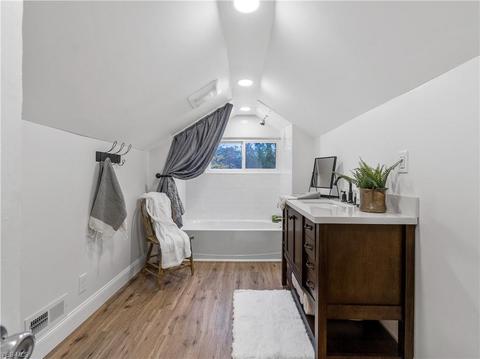210 E Walnut St, Wadsworth, OH 44281 photo 15