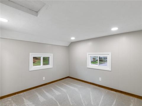 210 E Walnut St, Wadsworth, OH 44281 photo 18