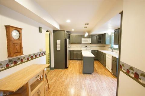 3436 Enfield Ave NW, Canton, OH 44708 photo 3