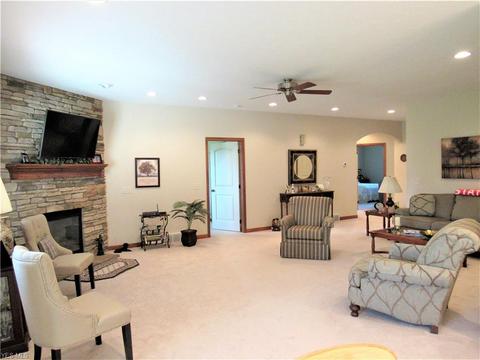 1207 Meadowbrook Dr, Dover, OH 44622 photo 15