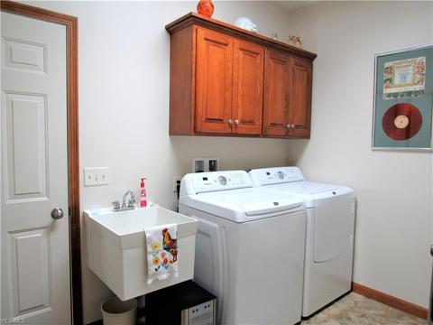 1207 Meadowbrook Dr, Dover, OH 44622 photo 22