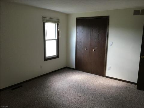 4231 Ivanhoe Dr, Lorain, OH 44053 photo 33