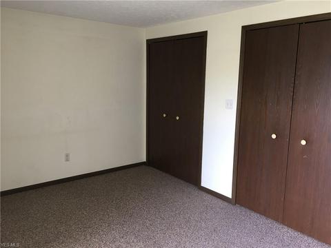 4231 Ivanhoe Dr, Lorain, OH 44053 photo 35