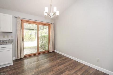 7207 Bellflower Rd, Mentor, OH 44060 photo 9