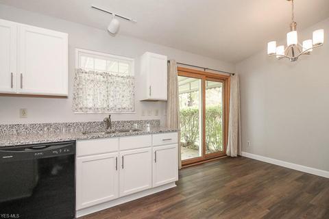 7207 Bellflower Rd, Mentor, OH 44060 photo 12