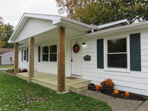 537 Purdue Ave, Elyria, OH 44035 photo 2