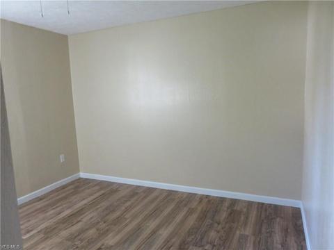 537 Purdue Ave, Elyria, OH 44035 photo 13