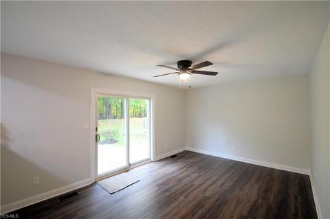 7627 Cecelia Dr, Parma, OH 44134 photo 11
