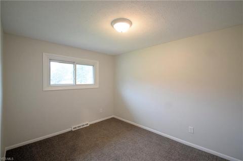 7627 Cecelia Dr, Parma, OH 44134 photo 15