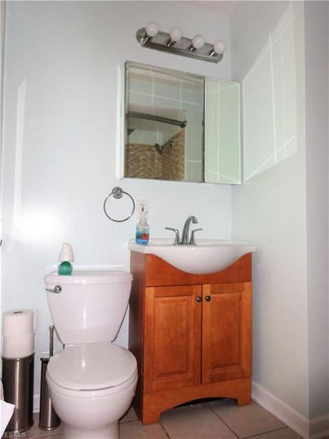 3940 W Sprague Rd, Parma, OH 44134 photo 11
