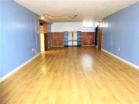 3940 W Sprague Rd, Parma, OH 44134 photo 16