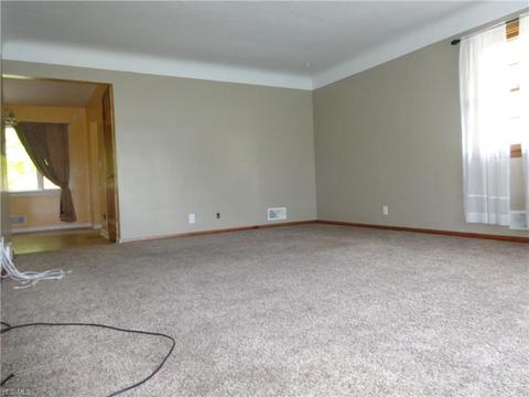 3940 W Sprague Rd, Parma, OH 44134 photo 5