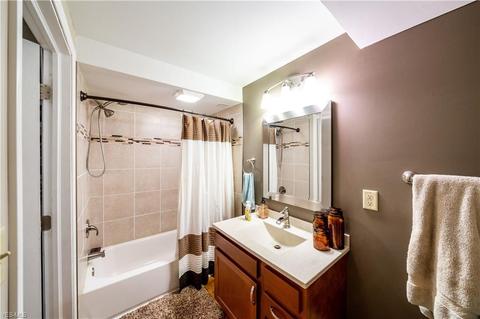 2885 Saint Clair Dr, Copley, OH 44321 photo 19