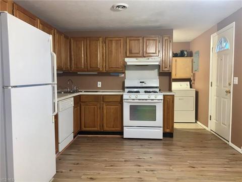 628 Baldwin Ave, Elyria, OH 44035 photo 22