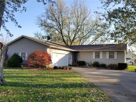 236 E Wisconsin Ave, Sebring, OH 44672 photo 1