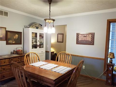 236 E Wisconsin Ave, Sebring, OH 44672 photo 7
