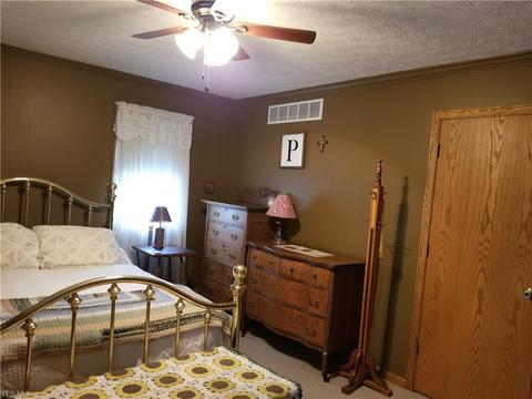 236 E Wisconsin Ave, Sebring, OH 44672 photo 14