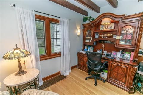 9229 Elsmere Dr, Parma, OH 44130 photo 14