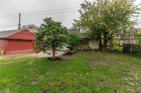 9229 Elsmere Dr, Parma, OH 44130 photo 29