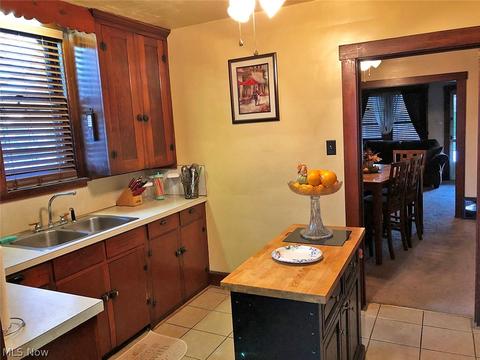 326 Jackson St, Minerva, OH 44657 photo 3