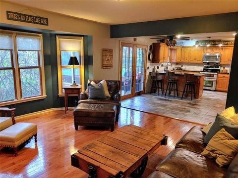 1811 Eagle Dr, Coshocton, OH 43812 photo 6