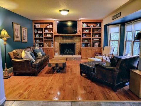1811 Eagle Dr, Coshocton, OH 43812 photo 5