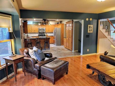 1811 Eagle Dr, Coshocton, OH 43812 photo 7