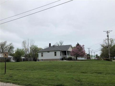 1731 Columbus Ave, Ashtabula, OH 44004 photo 4