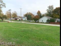 1731 Columbus Ave, Ashtabula, OH 44004 photo 8