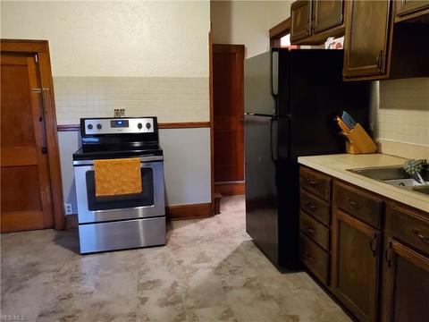 1731 Columbus Ave, Ashtabula, OH 44004 photo 17