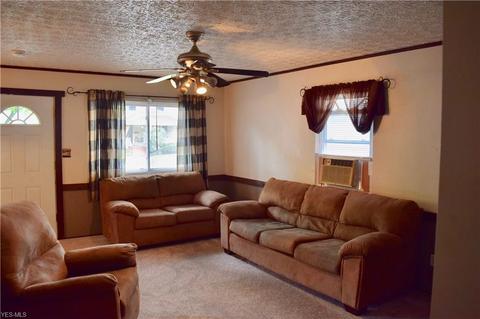 1304 Mount Vernon Ave, Akron, OH 44310 photo 4